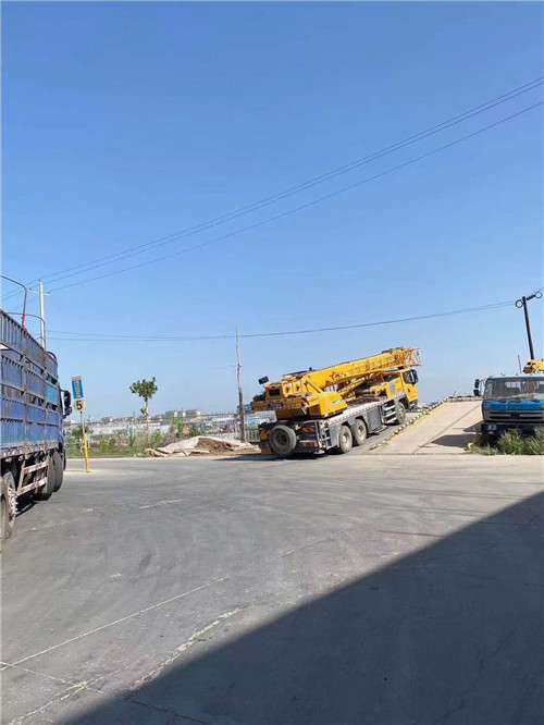 沂水县25吨吊车的租赁价格大概是多少？